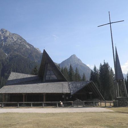 Albergo Centrale Santo Stefano Di Cadore Bagian luar foto