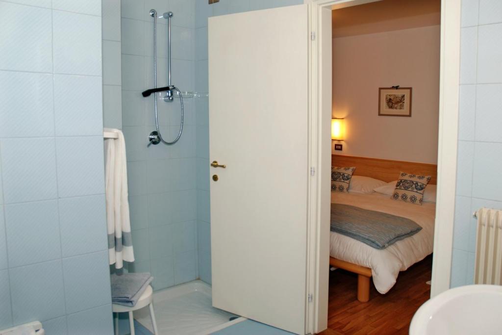 Albergo Centrale Santo Stefano Di Cadore Ruang foto