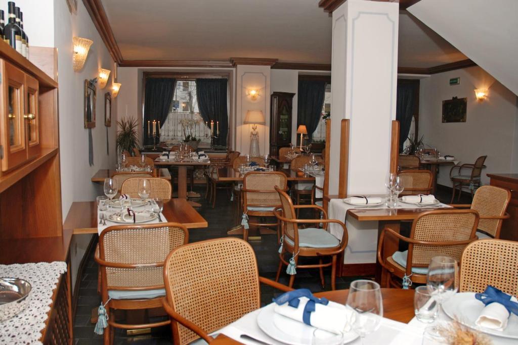 Albergo Centrale Santo Stefano Di Cadore Bagian luar foto